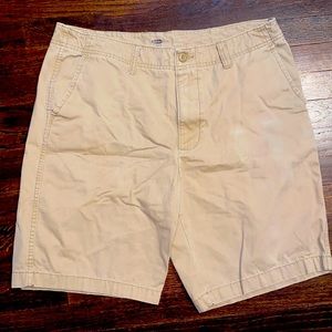 Great condition tan shorts